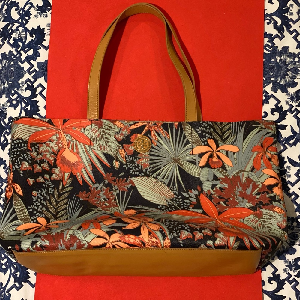 Tory Burch Kerrington East/West Tote